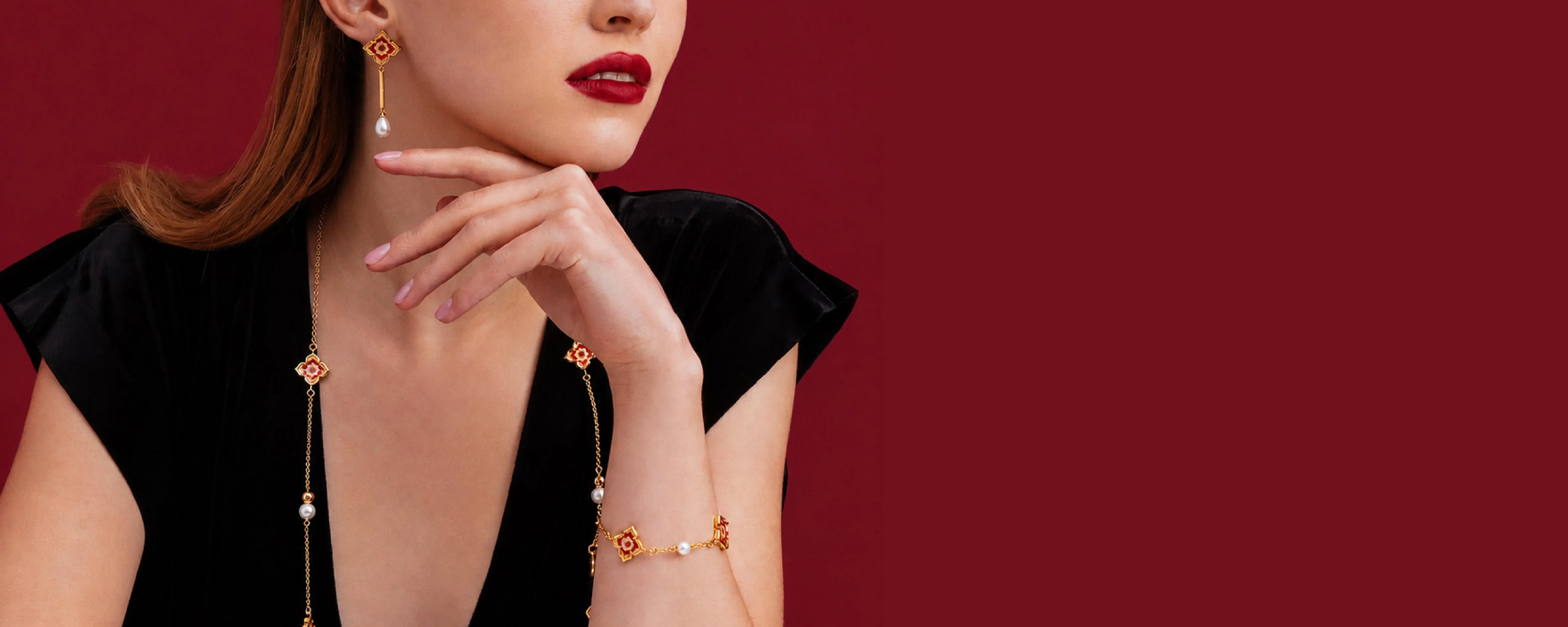 Peranakan Floral Pearl Collection